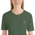 Camiseta básica mujer heather oscuro cuello redondo bordado contraste