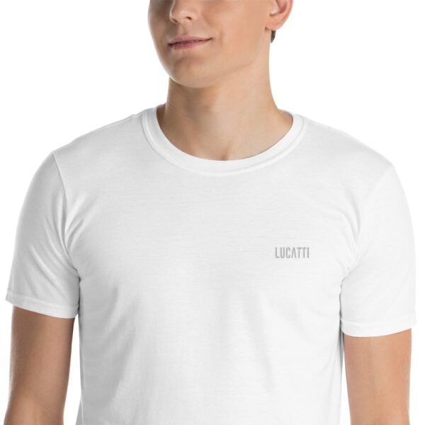 Camiseta básica hombre blanco cuello redondo bordado