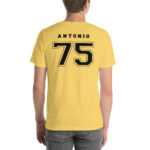 Camiseta personalizada con numero y nombre color amarillo detras